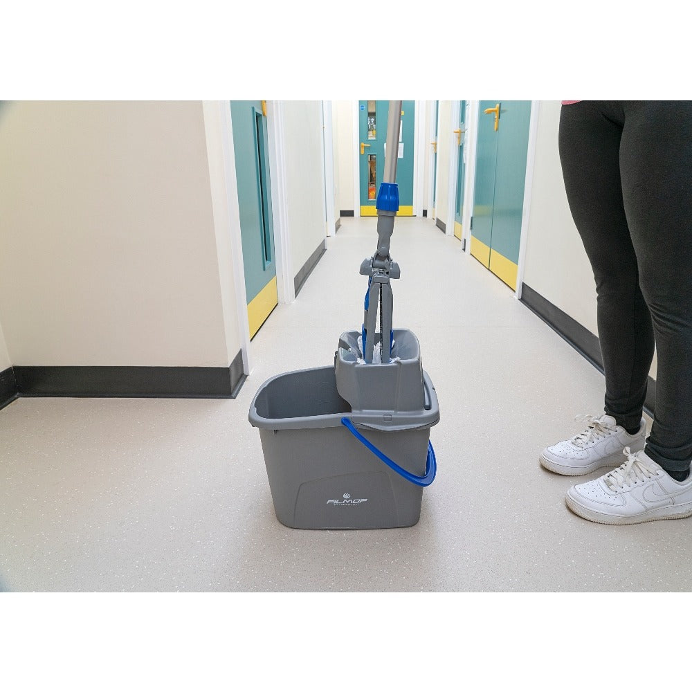 Easy Wash Flat Mop Kit 15L – Compact Microfibre Mop & Bucket System