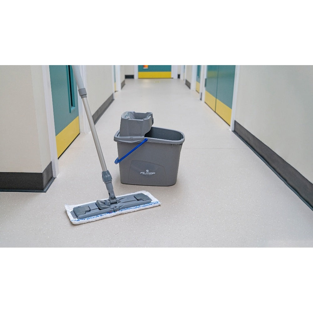 Easy Wash Flat Mop Kit 15L – Compact Microfibre Mop & Bucket System